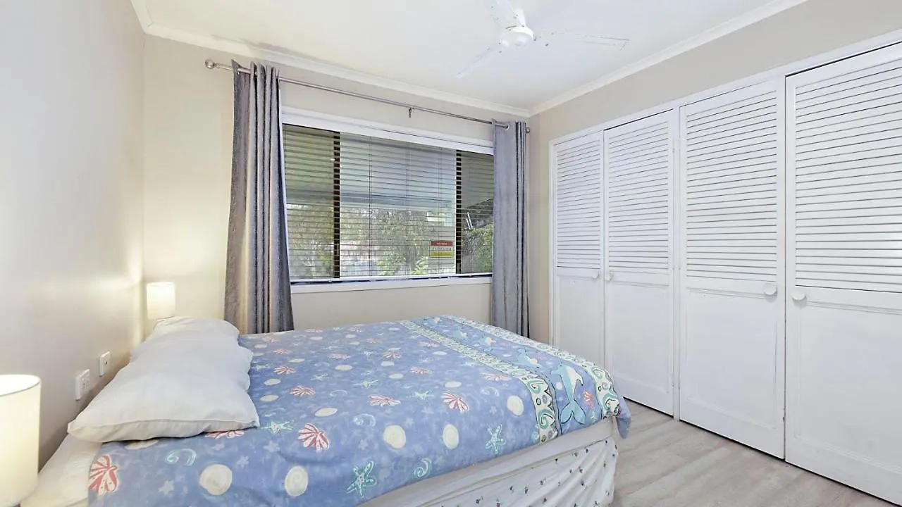20 Roslin St Moffat Beach Qld Caloundra